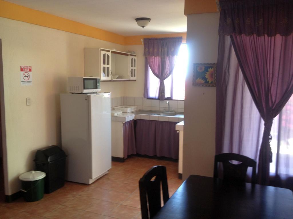 Royal Heights Hotel Jicaral Bilik gambar